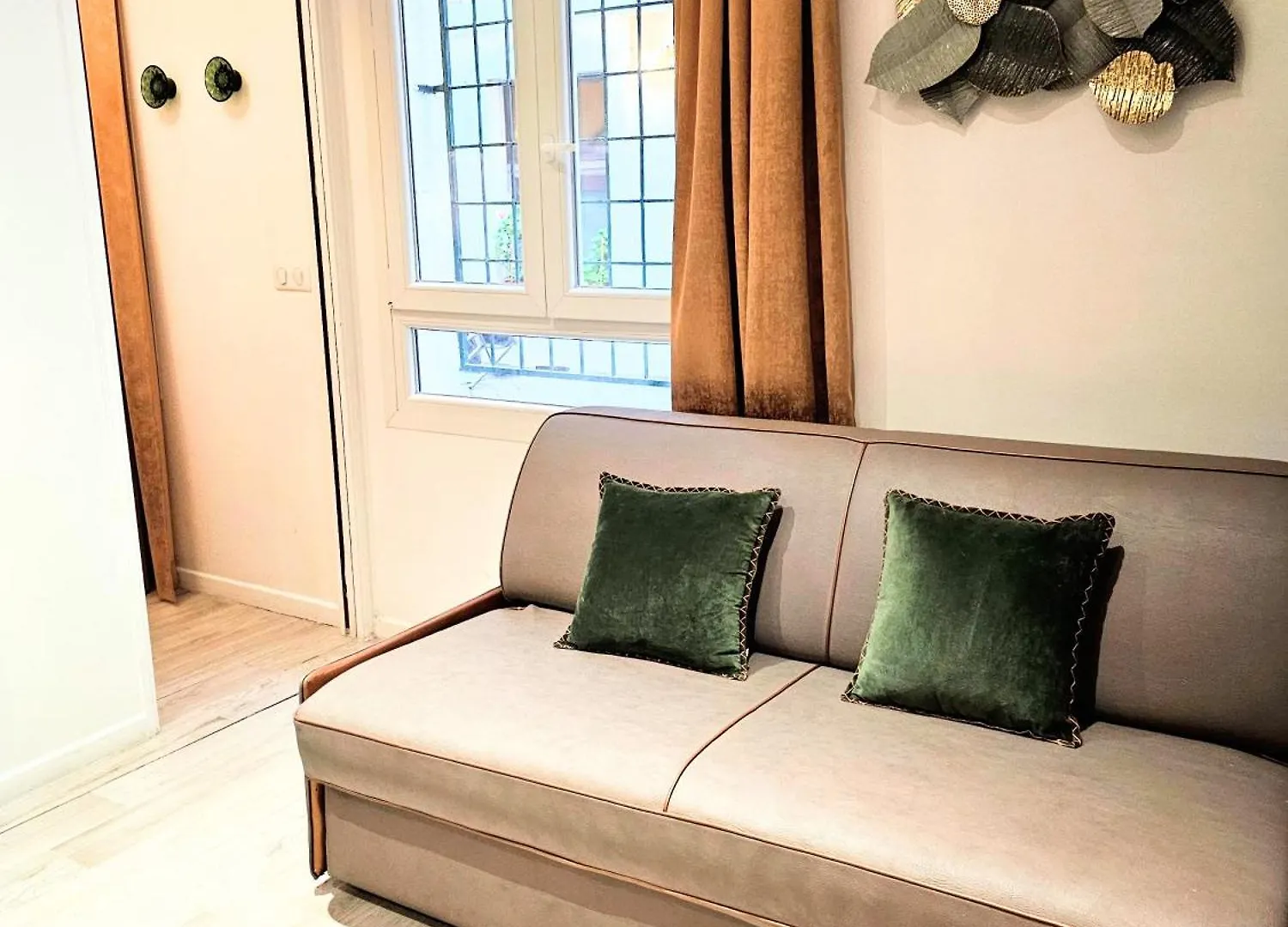 Home In Paris Invalides Beautiful Flat Near Orsay And Eiffel Tower 0*,  France